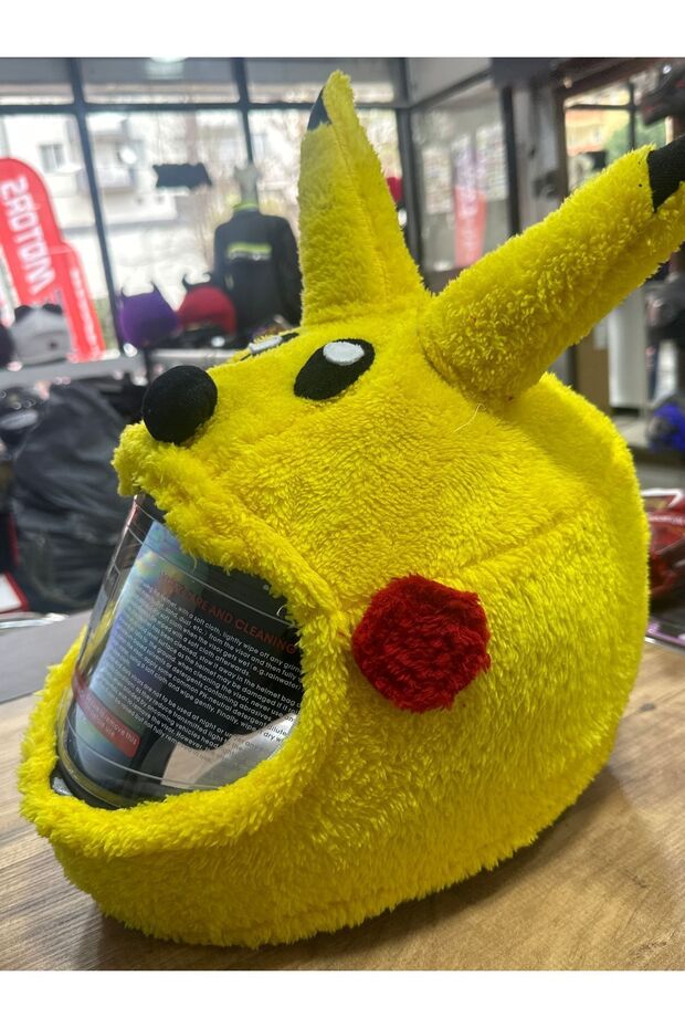 Pikaçu kask peluş - 1