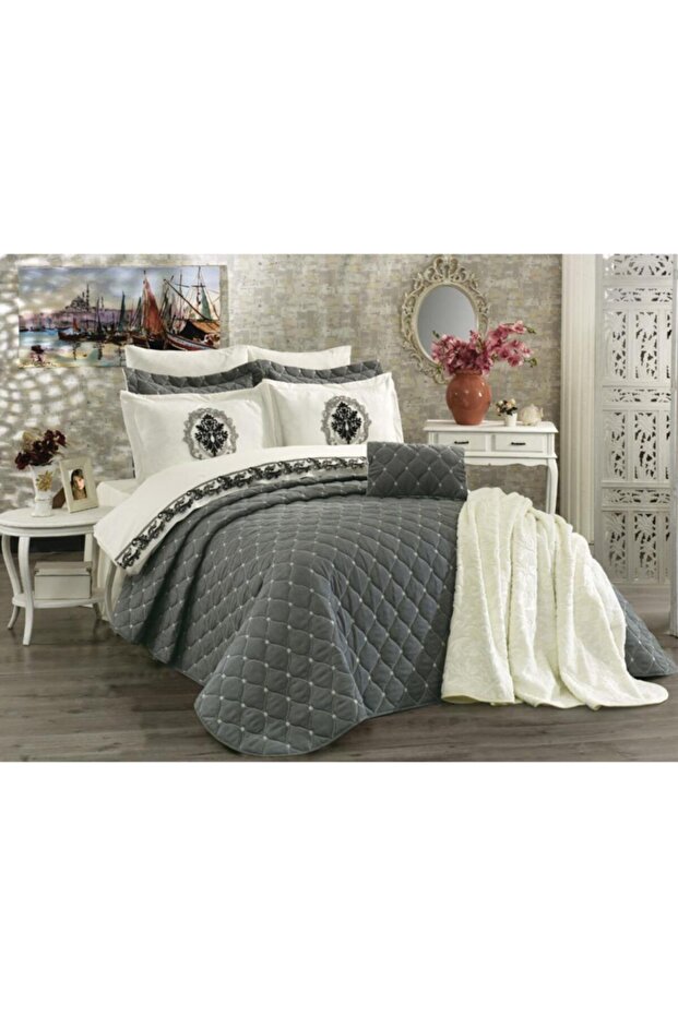 Yasmine Double Duvet Cover Bedspread 8 Pieces - Plum