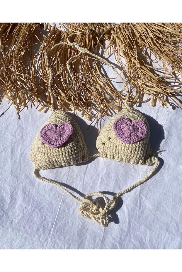 Kalpli bikini üstü