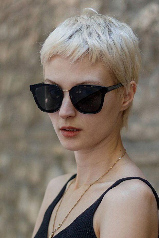 Mv 19831 Black Women's Sunglasses