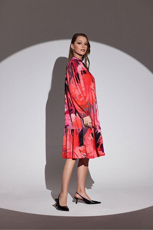 فستان بحزام بأزرار - 3