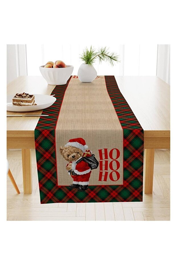 New Year's Special Teddy Patterned Ho Ho Ho Written Runner