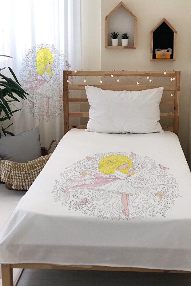 Princess Patterned Velvet Decorative Children's Bedspread