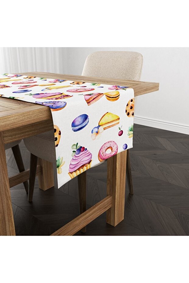 Kupcake Patterned Runner Model - 1