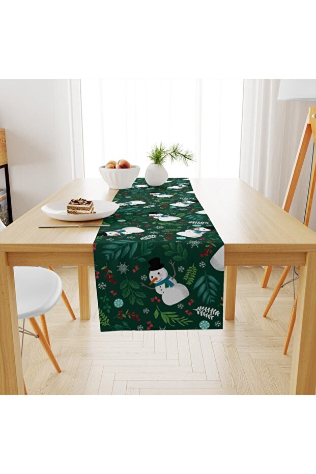 Christmas Patterned Runner Model - 2