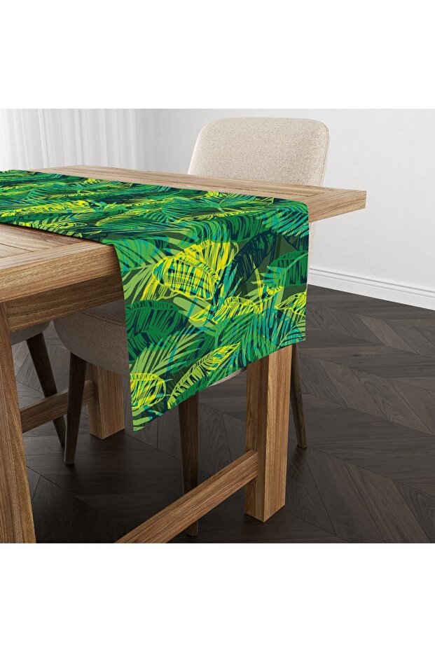 Flower Patterned Runner Model - 1