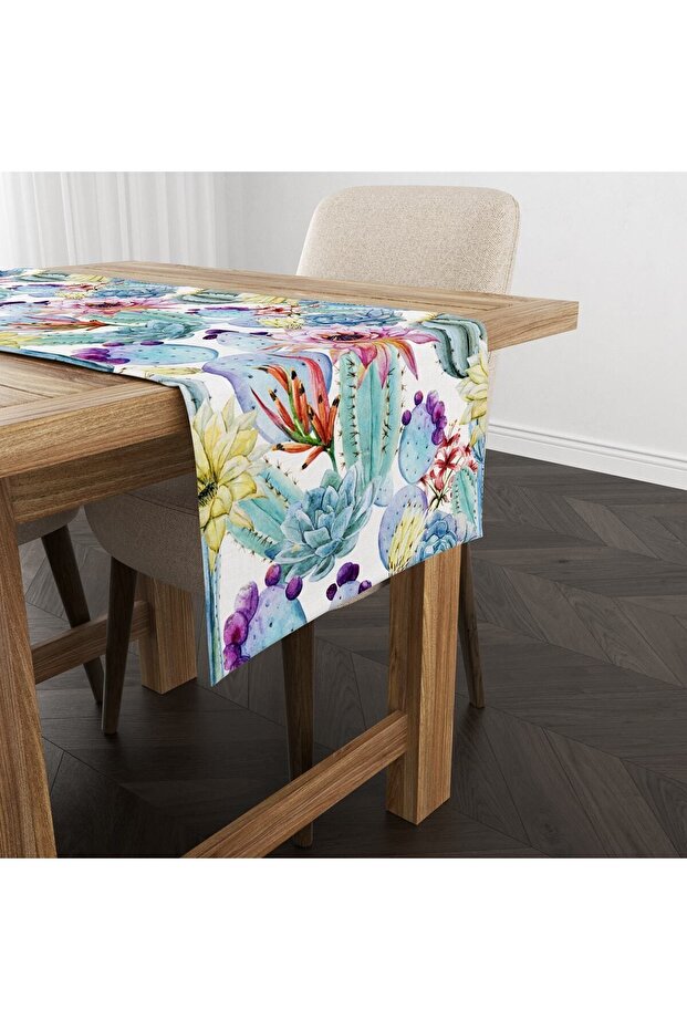Flower Patterned Runner Model - 1