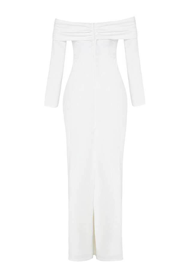 Bílé pletené dlouhé stylové večerní šaty Carmen s výstřihem Tprss24Ae00204 - 7