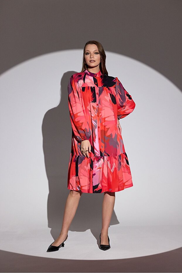 فستان بحزام بأزرار - 4