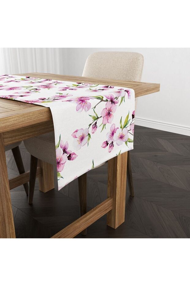 Flower Patterned Runner Model - 1