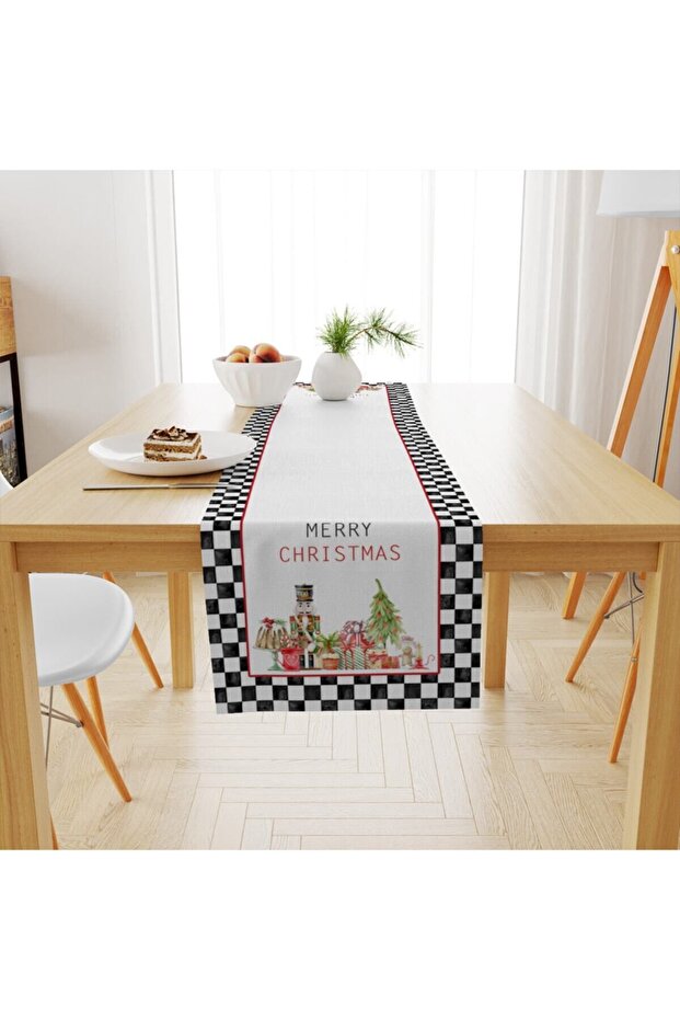 Christmas Patterned Runner Model - 2