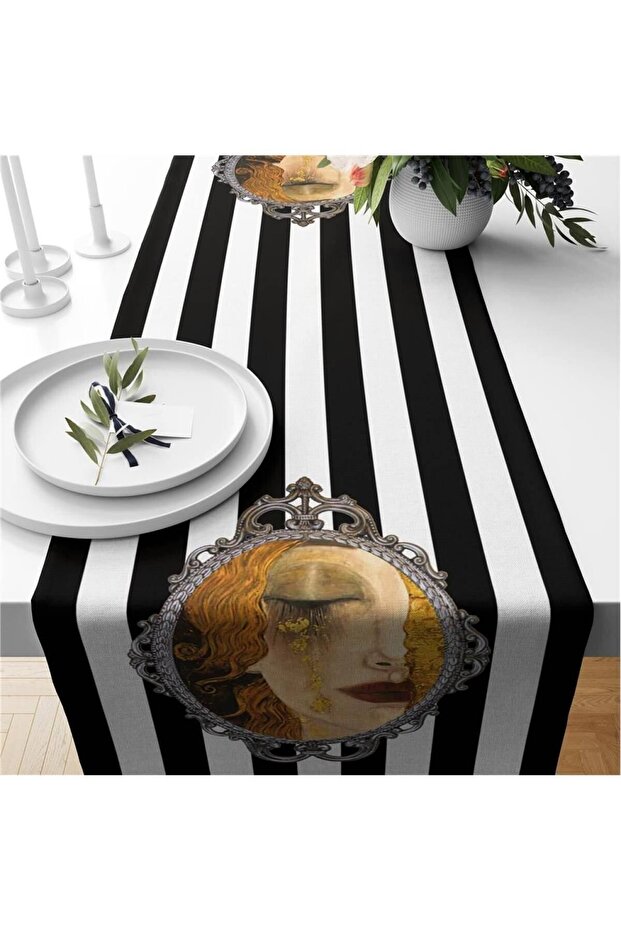 Table Patterned Velvet Runner - 1