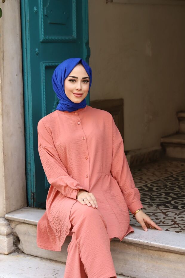 مجموعة مزدوجة بأزرار أمامية قصيرة - 3