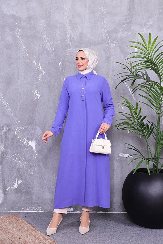 سترة طويلة من الكريب بأزرار كاملة