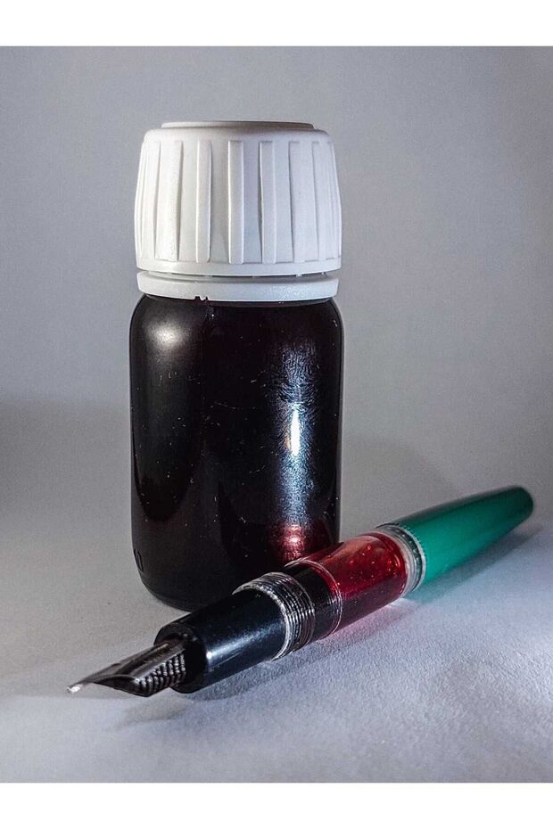 مجموعة حبر الزعفران وقلم حبر - 2