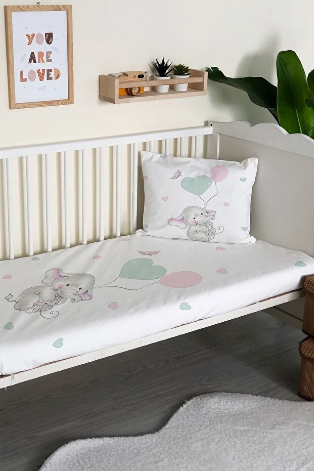 Elephant And Balloon Patterned Velvet Decorative Baby Crib Cover