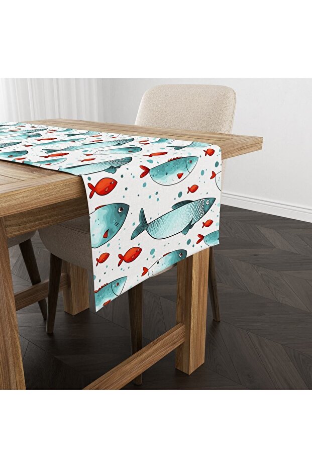 Marine Patterned Runner Model - 1