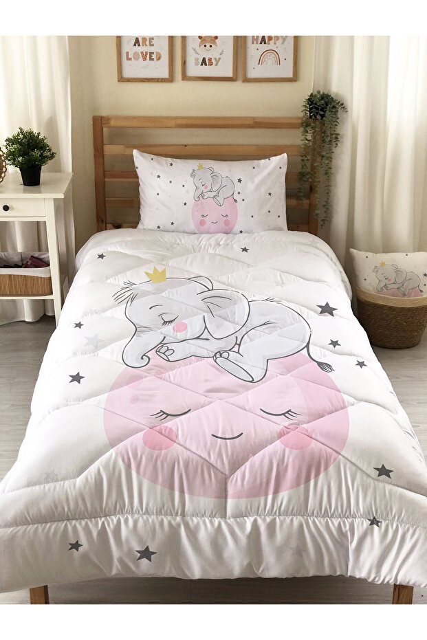 Elephant Pattern Quilted Quilt - Decorative Sleep and Bedspread
