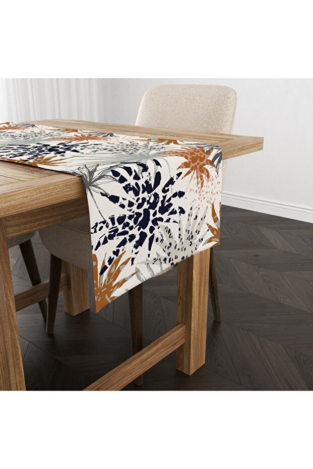 Flower Patterned Runner Model - 1