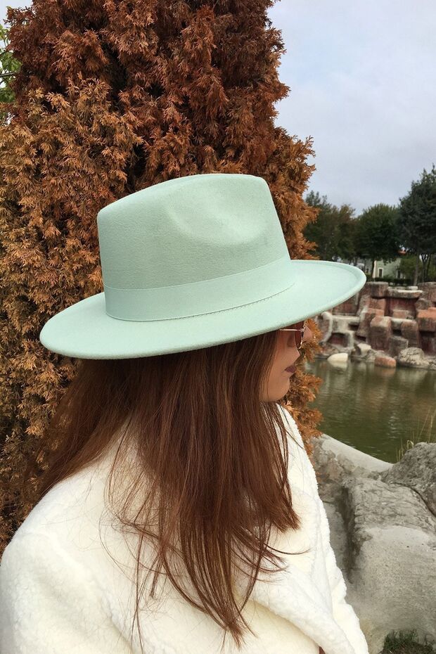 قبعة فيدورا باللون الأخضر النعناعي - 1