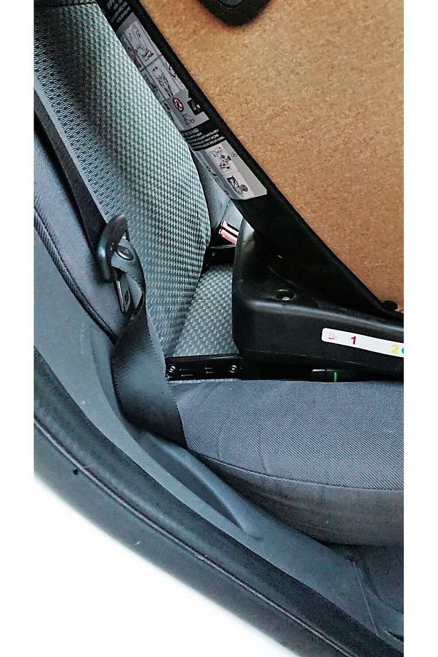 Focus Birebir Uyumlu Isofix Aparatı Montaj Vidaları Ve Plastiği Ffmp - 8