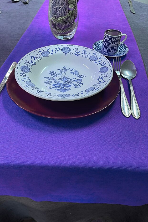 حذاء برشلونة مخملي مستطيل باللون الأرجواني - 1