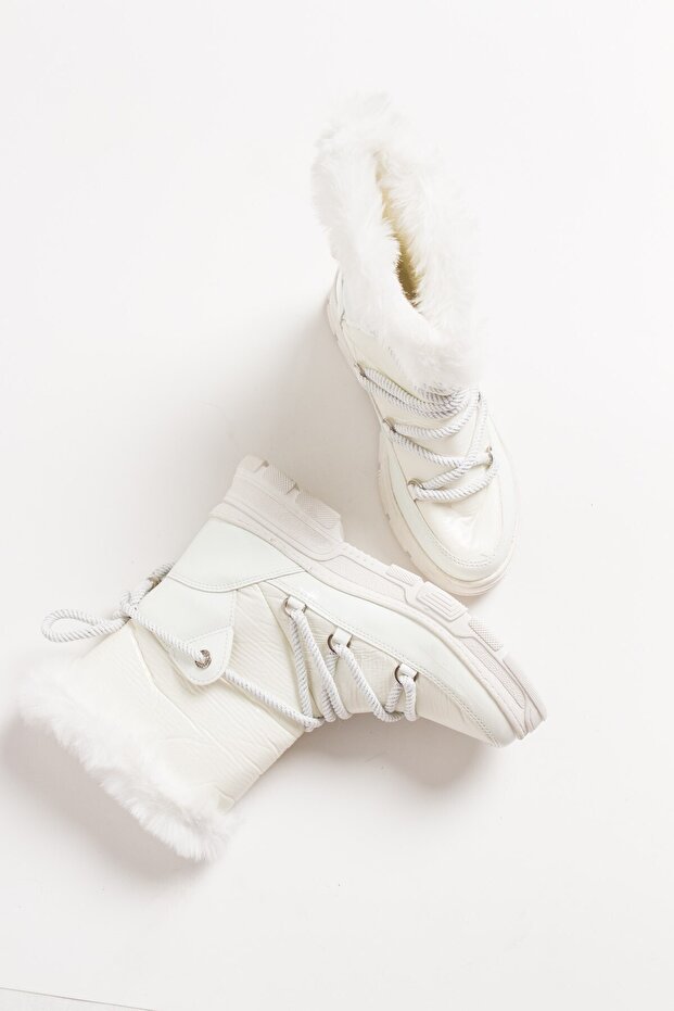 23 fehér női csizma - 6