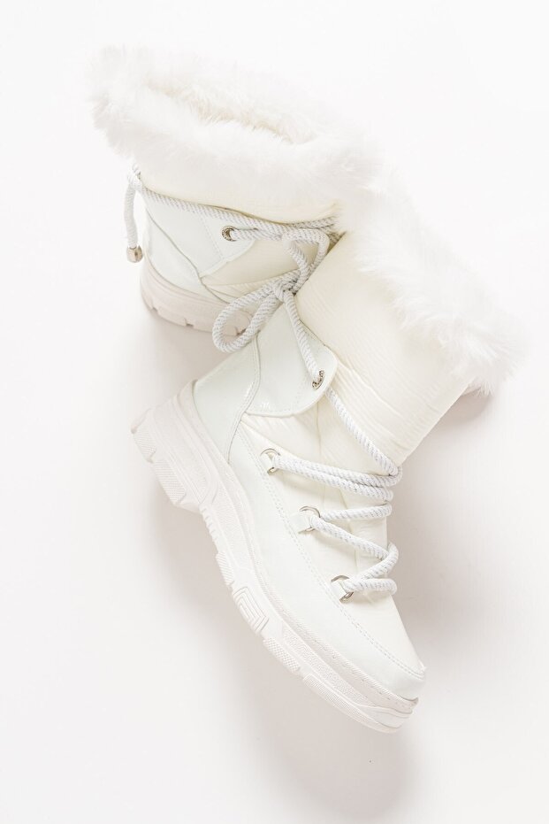 23 fehér női csizma - 8