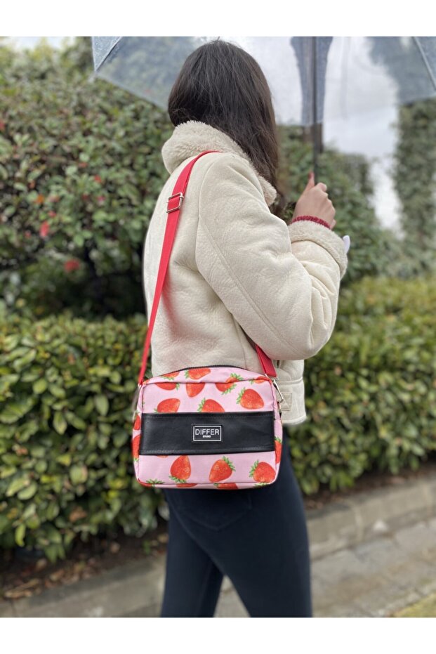 Strawberry Patterned Shoulder Bag Portfolio - 1