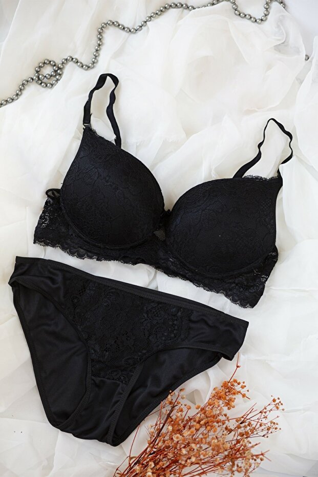 Kadın Siyah Dolgulu Dantel Sütyen Ve Külot Takım - 1