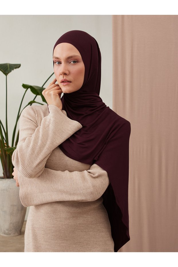 Small Practical Premium Jersey Shawl | Color: Claret Red | Chin Stitched | Size: Young-Child | Instant Hijab