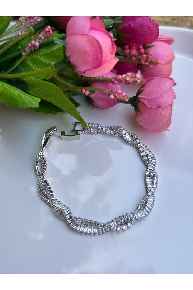 Bym556 Women's Steel Silver Waterway Twisted Pattern Karamaz Formal Everyday Bracelet