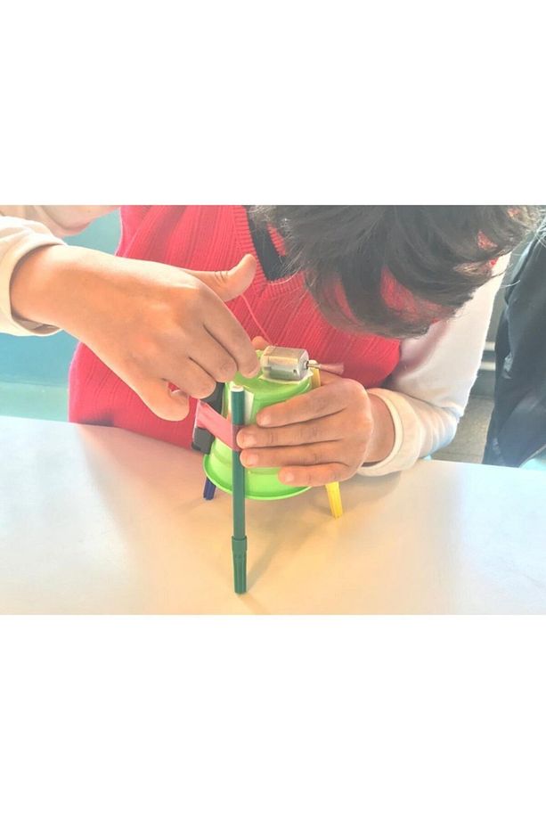 Ressam Robot Yapım Seti - 5