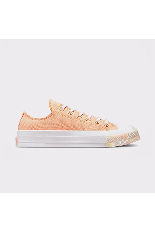 حذاء رياضي نسائي برتقالي من Chuck 70 Marbled