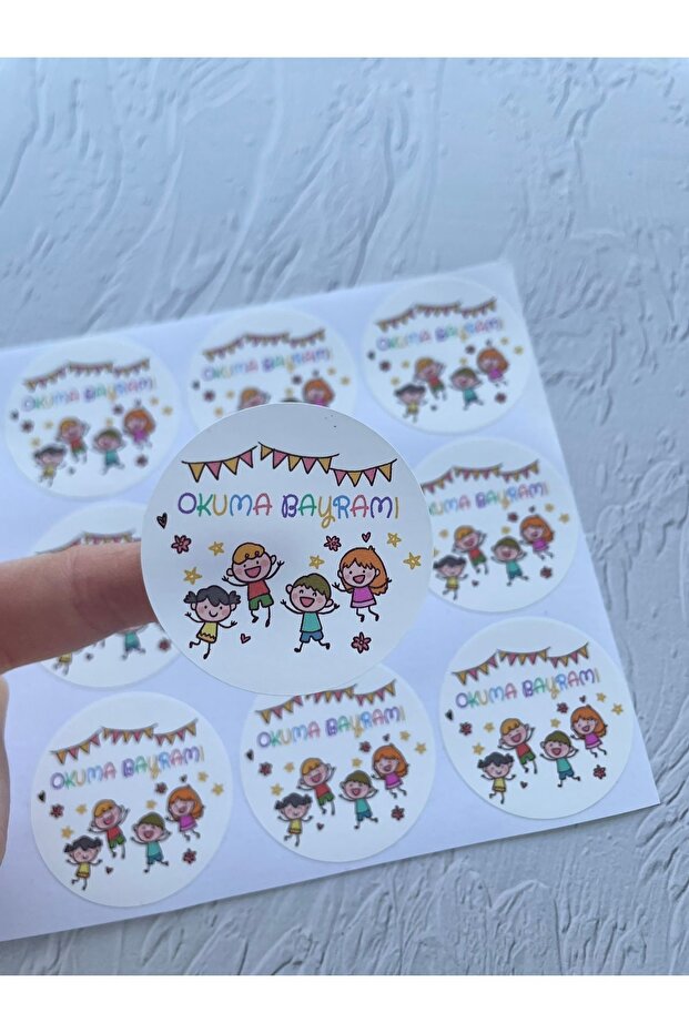 Reading Day Themed Label - Opaque Sticker - Plain Round Cut - 50 Pieces / 5 cm