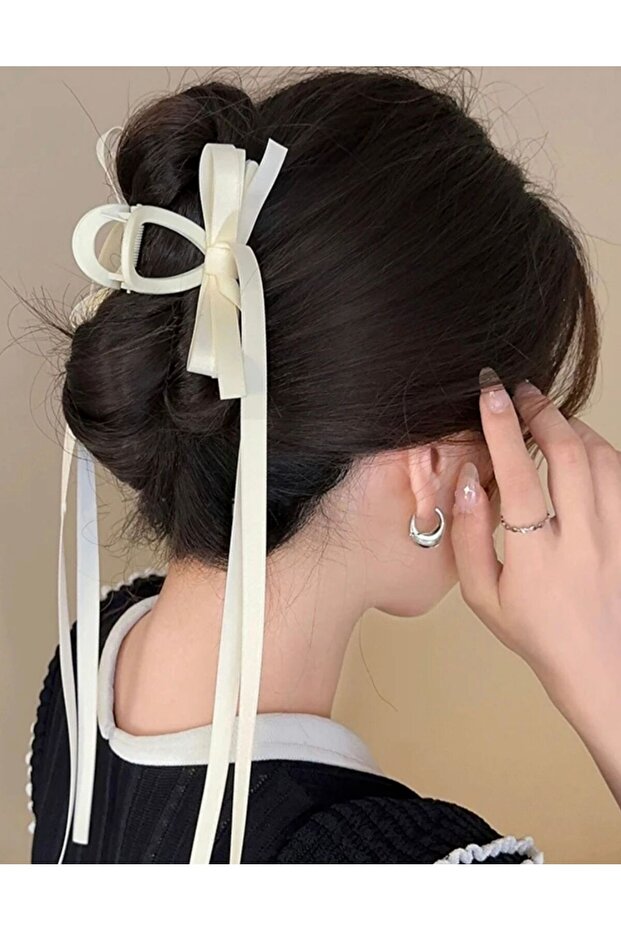 Cream Satin Dangle Monalisatoka Women's Bow Buckle