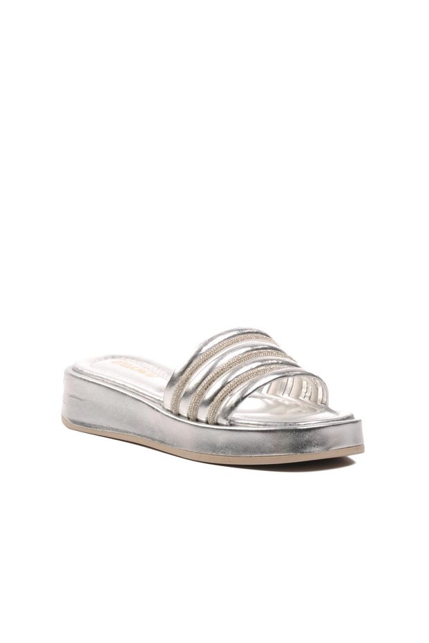 0902 Silver Patent Leather Women's Slippers