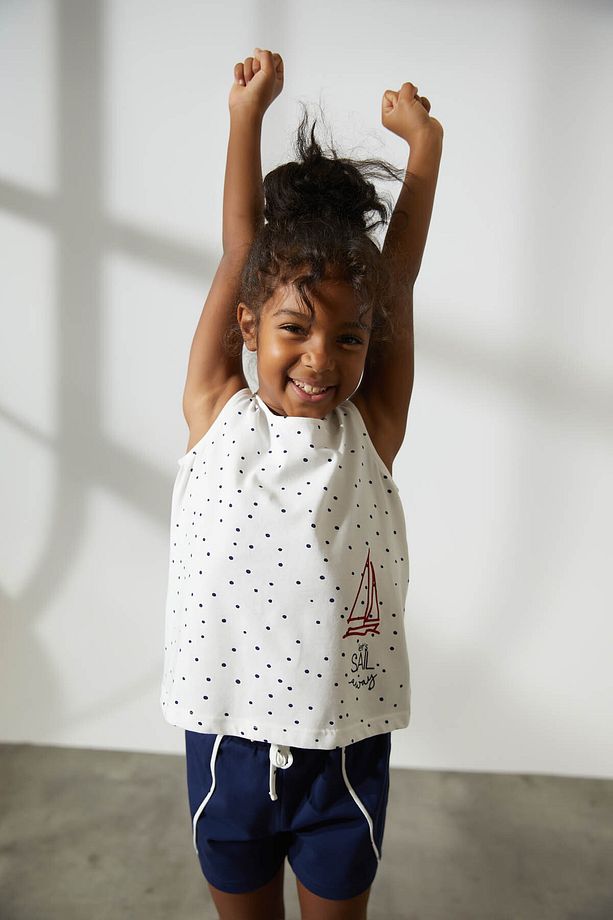 Pamuklu Kolsuz Şortlu Pijama Takımı - 5