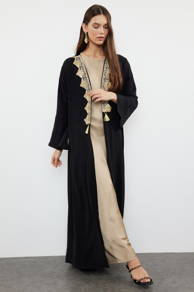 Siyah Gold Nakış Detaylı Dokuma Kap & Ferace & Abaya & Kimono TCTSS24KF00055 - 2