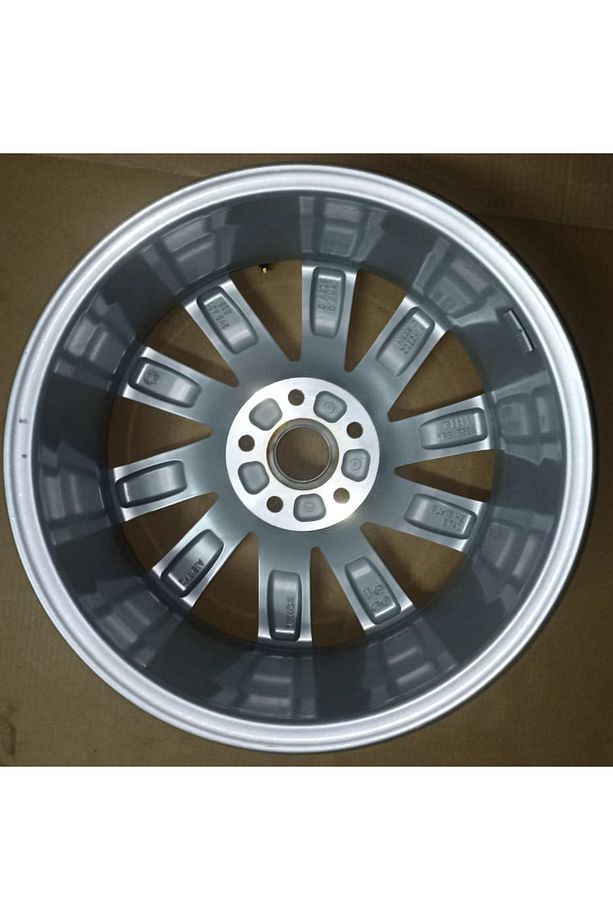 3V0601025C 17 İnç Skoda Uyumlu Superb Jant OEM - 2