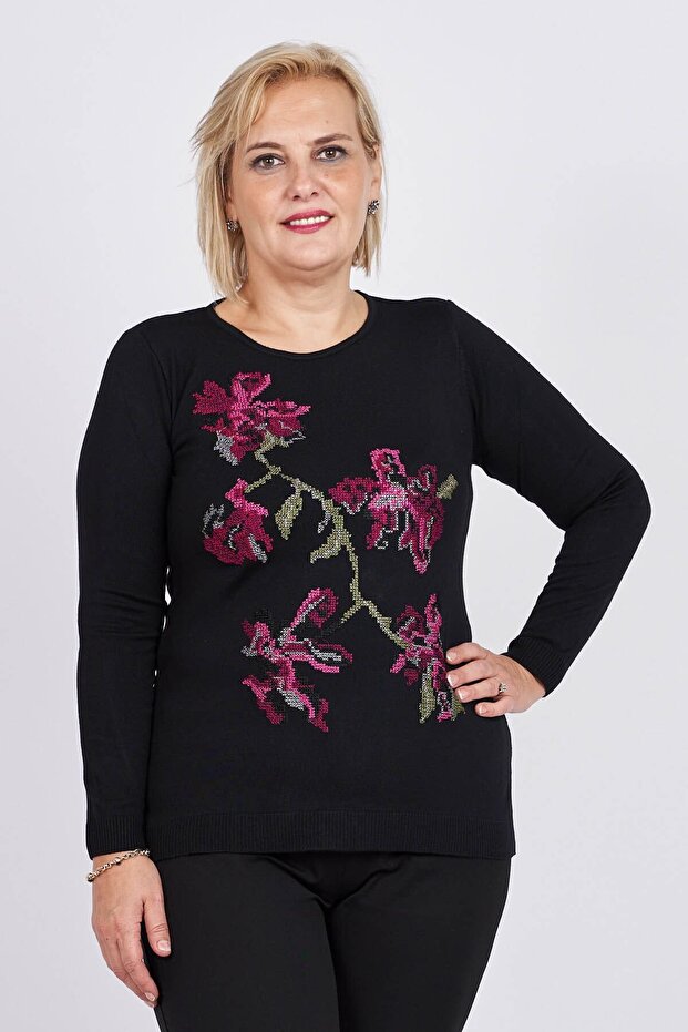 Women's Black Floral Embroidery Detailed Blouse 3320806