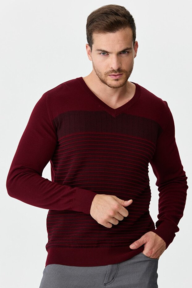 Men's Patterned V-Neck Wool Sweater 0249640 Claret Red