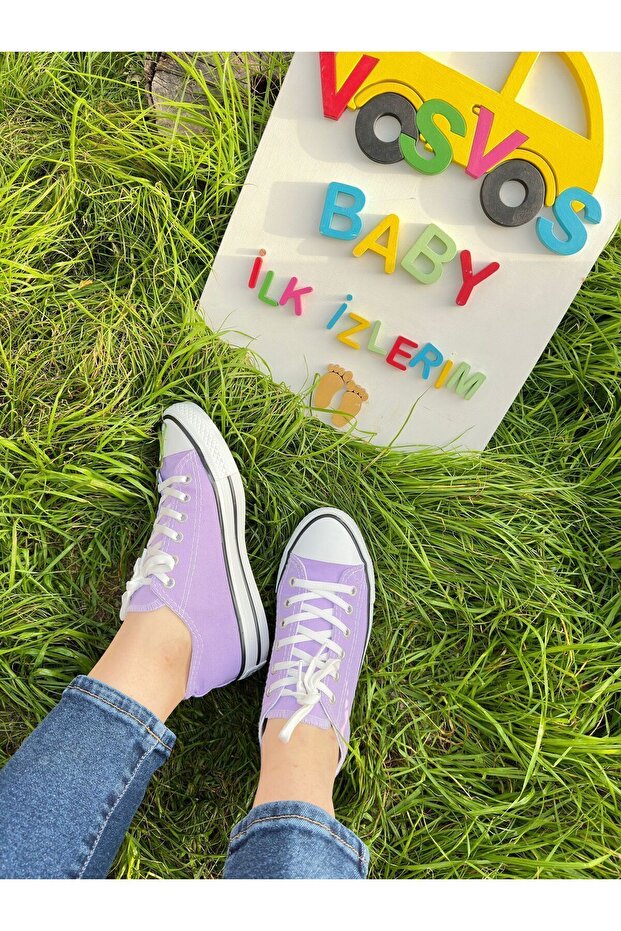 Lilac Adult Linen Sneaker
