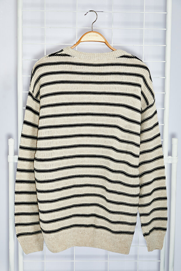 Bej Casual Unisex Bisiklet Yaka Çizgili Triko Kazak TMNAW25KZ00025 - 8