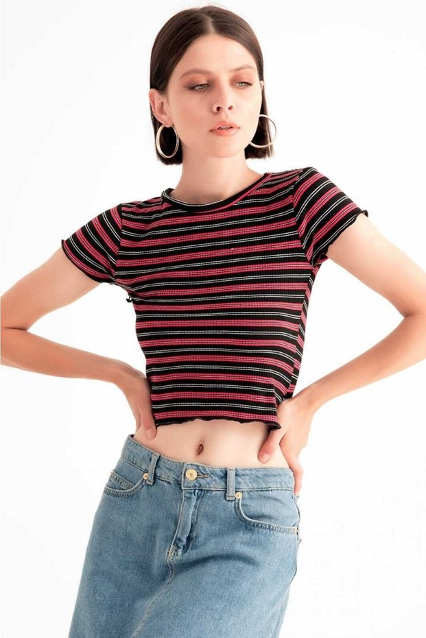 Women's Striped Crew Neck Crop T-shirt