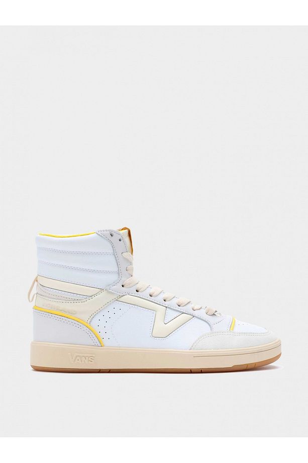 UA Lowland Hi CC JMP - 1