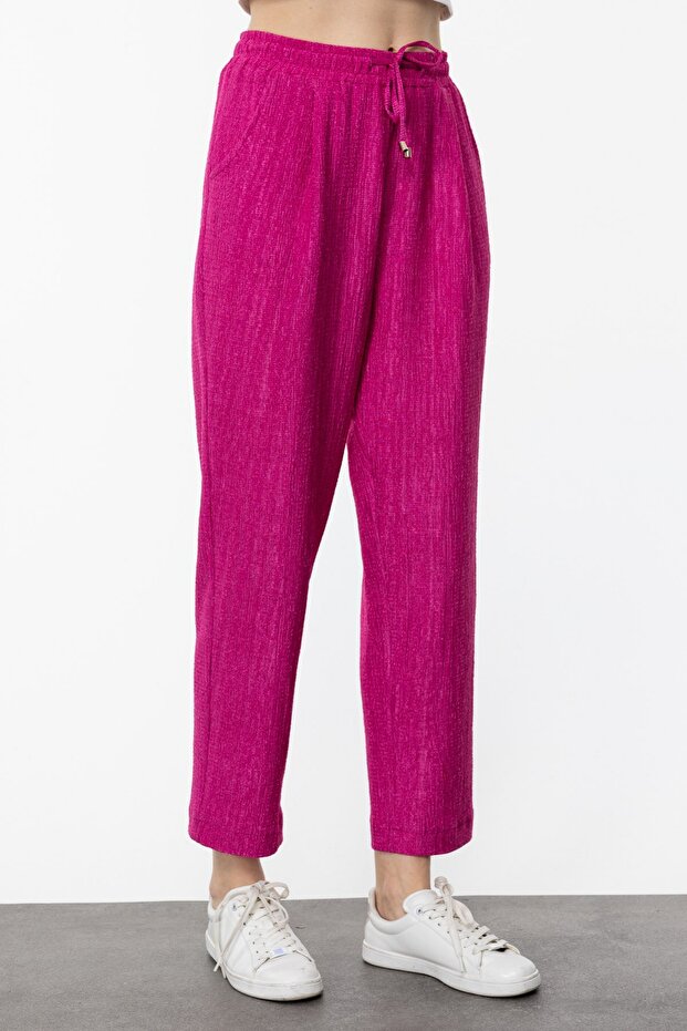 بنطلون ذاتي الملمس - 4