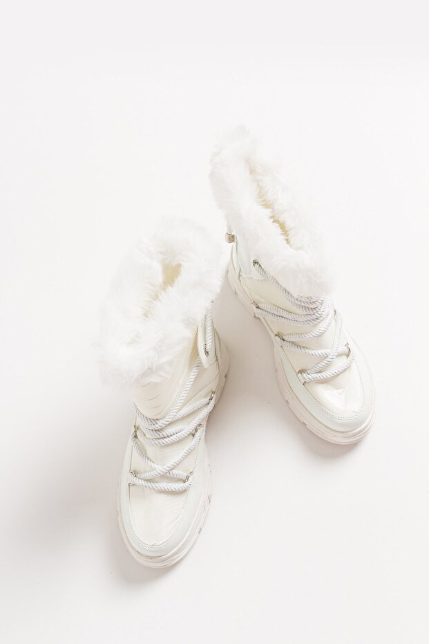 23 fehér női csizma - 7
