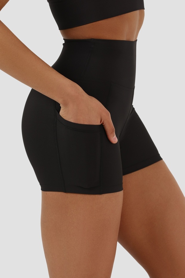 Gina Black Short Tights with Pockets