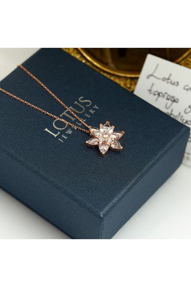 Lotus Çiçeği Kolye Ve Yüzük Seti & Işıklı Set Kutusu | 925 Ayar Gümüş Set - 3